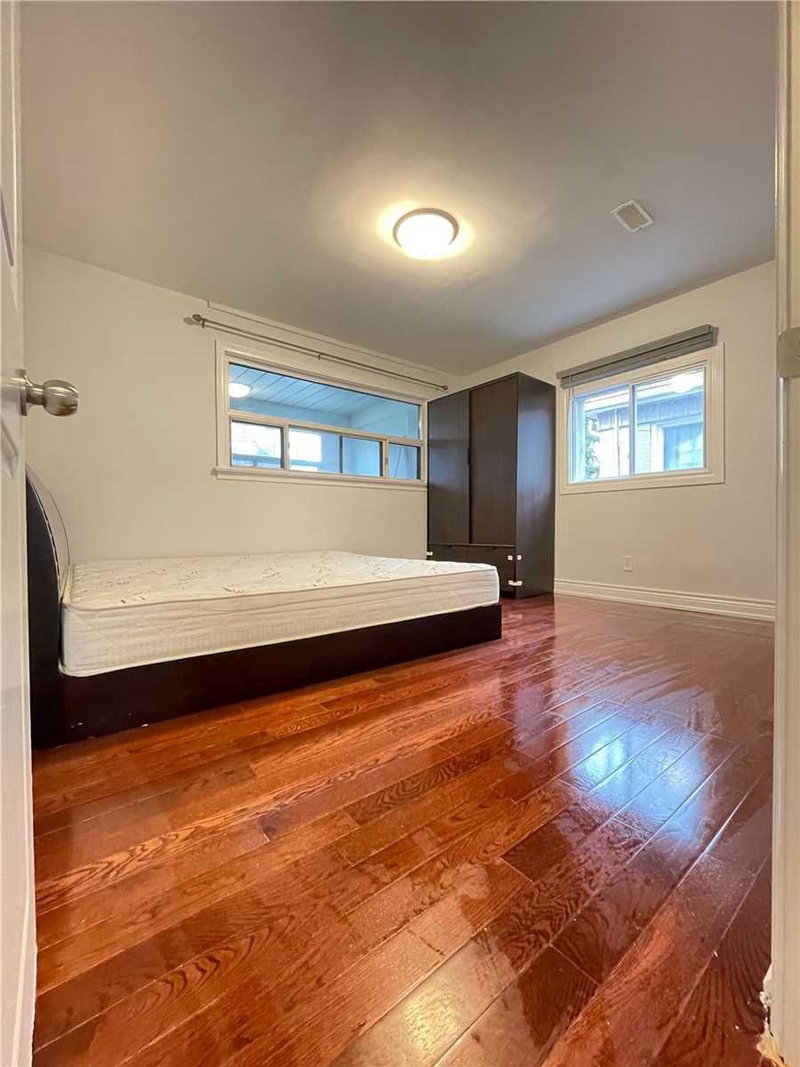 10 Heather Rd, Toronto, M1S 2E1 | Image 3