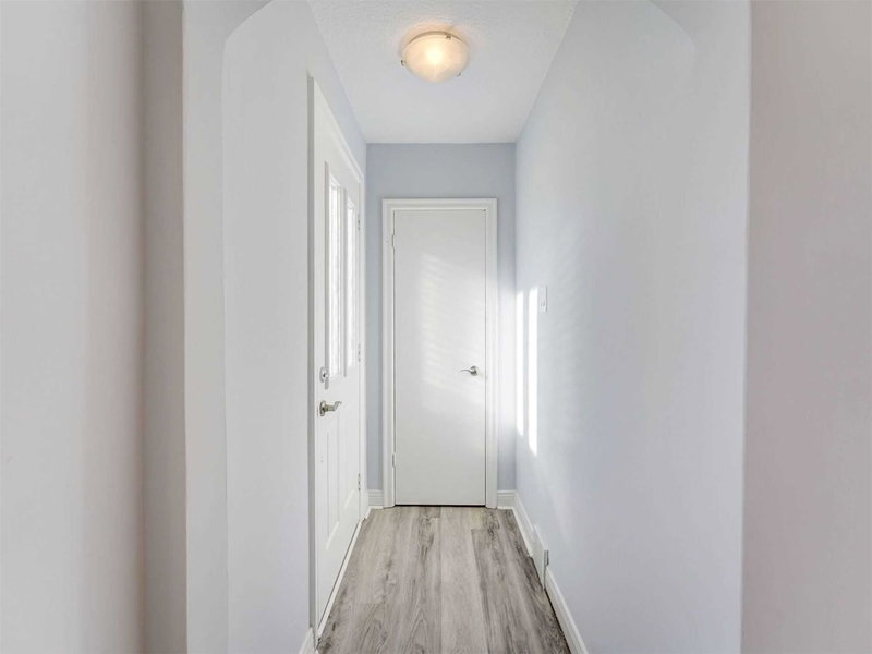 30 Ferris Rd, Toronto, M4B 1G3 | Image 3