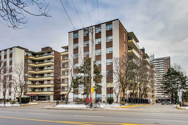 102 - 915 Midland Avenue