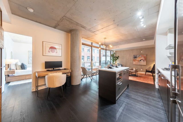 406 - 90 Broadview Avenue