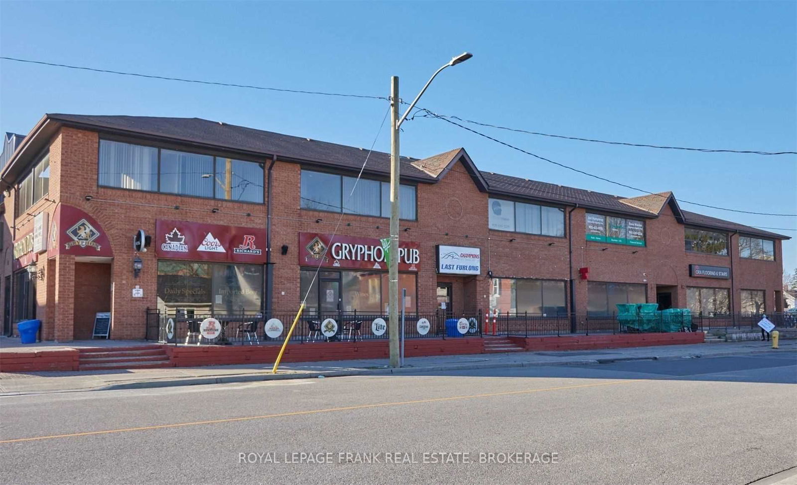 Commercial/Retail sold at 114 Dundas Street, Whitby, Downtown Whitby, L1N 2H7 - MLS: E5897427