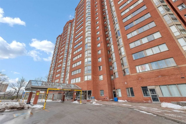 1007 - 2466 Eglinton Avenue E