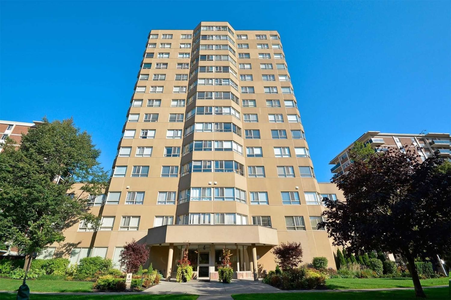 Condo leased at 803-4 Park Vista Drive, Toronto, Danforth Village-East York, M4B 3M8 - MLS: E5906849