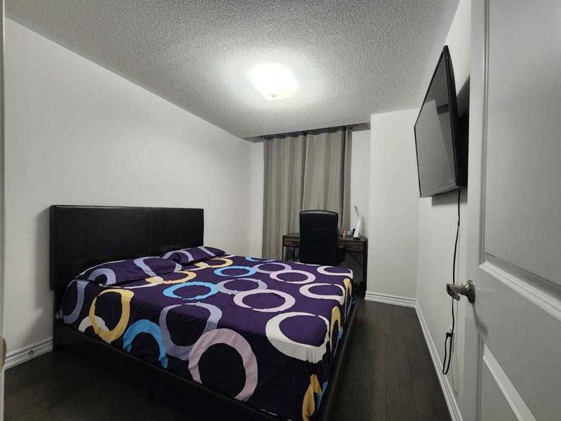 62 Swordfish Dr, Whitby, L1P 1Y5 | Image 3