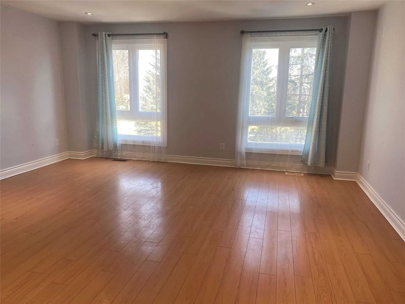 102 Seamist Cres, Toronto, M1V 3K4 | Image 2