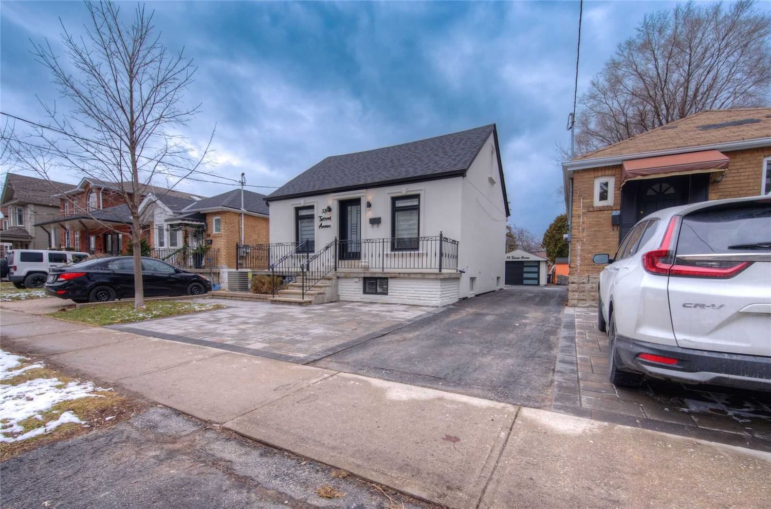 Listing Image 2