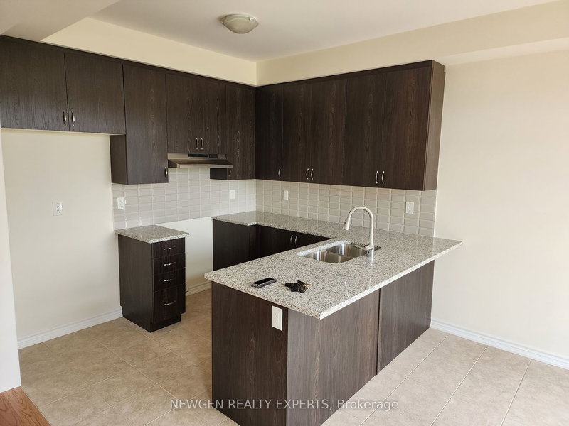 12 Cachia Lane, Ajax, L1T 0P8 | Image 2