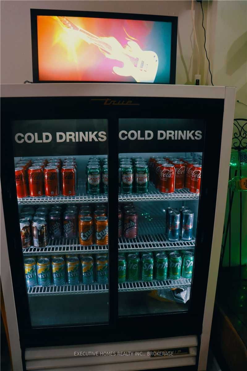 376 Wilson Rd S, Oshawa, L1H 6C7 | Image 2