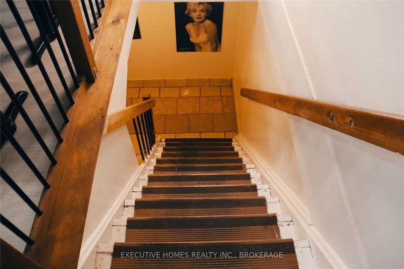 376 Wilson Rd S, Oshawa, L1H 6C7 | Image 3