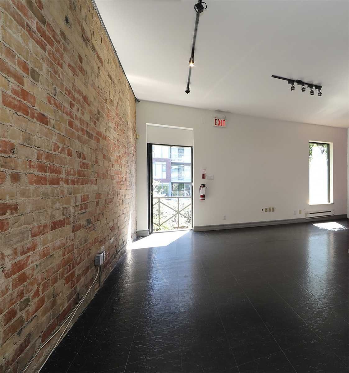 Store W/Apt/Office leased at 3-639 Queen Street, Toronto, South Riverdale, M4M 1G4 - MLS: E5916623