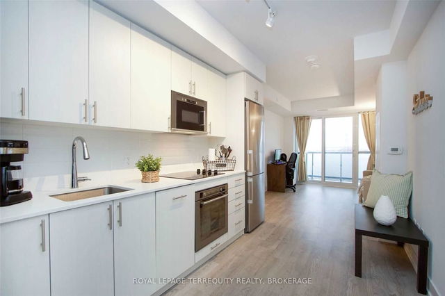 506 - 2550 Simcoe Street