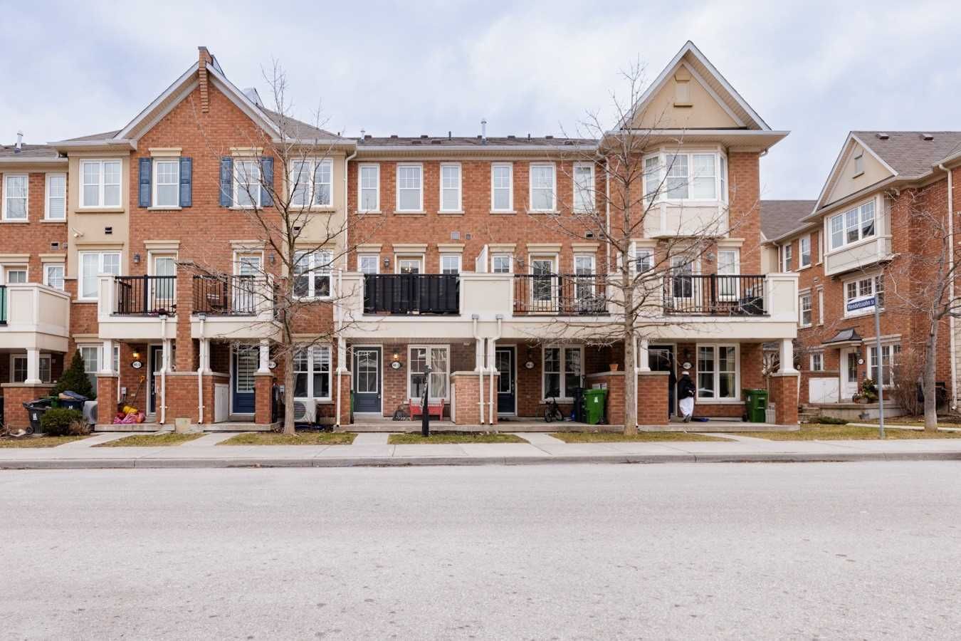 Townhouse sold at 3-40 Mendelssohn Street, Toronto, Clairlea-Birchmount, M1L0G8 - MLS: E5925077