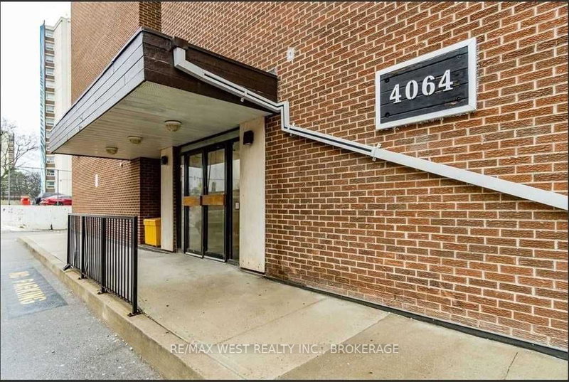 210 - 4064 Lawrence Ave E, Toronto, M1E 4V5 | Image 2