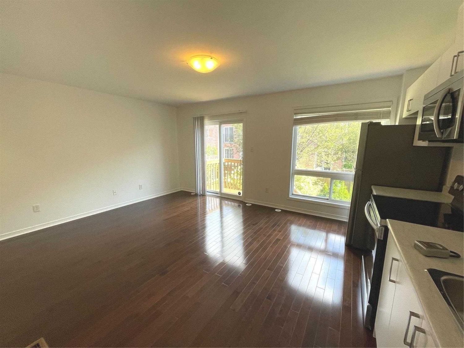 Townhouse leased at Main-81 Wilkes Crescent, Toronto, Clairlea-Birchmount, M1L 0B4 - MLS: E5933585