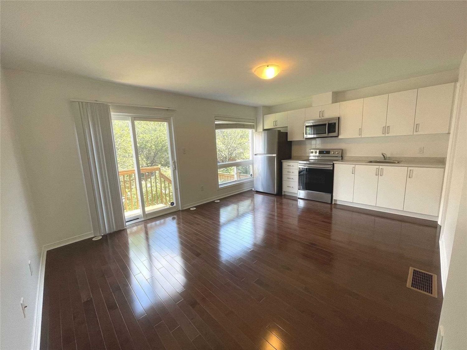 Townhouse leased at Main-81 Wilkes Crescent, Toronto, Clairlea-Birchmount, M1L 0B4 - MLS: E5933585