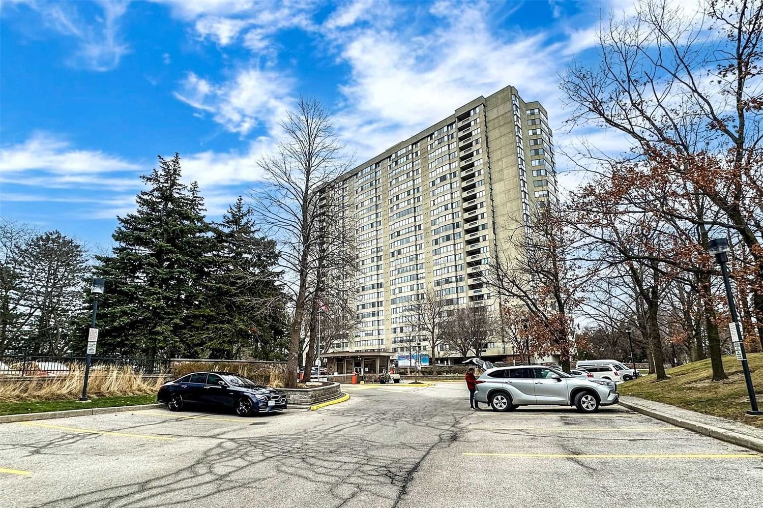 Condo sold at 2202-2350 Bridletowne Circle, Toronto, L'Amoreaux, M1W 3E6 - MLS: E5936863