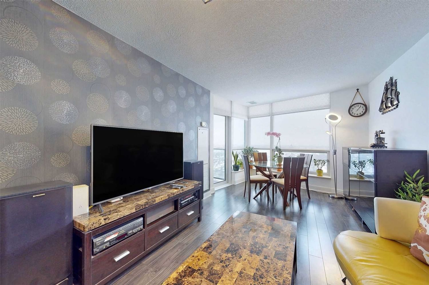 Condo sold at 3616-135 Village Green Square, Toronto, Agincourt South-Malvern West, M1Sog6 - MLS: E5936877