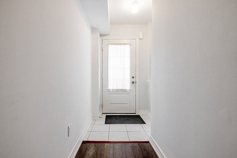 60 Belanger Cres, Toronto, M1L 0H3 | Image 3