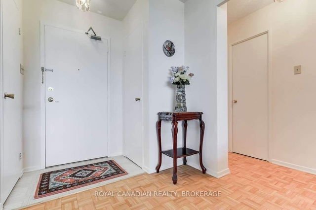 #307 - 2550 Pharmacy Avenue