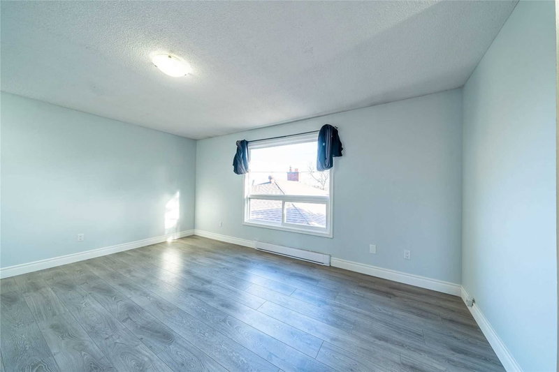 Upper - 380 Phillip Murray Ave, Oshawa, L1J 1H3 | Image 3