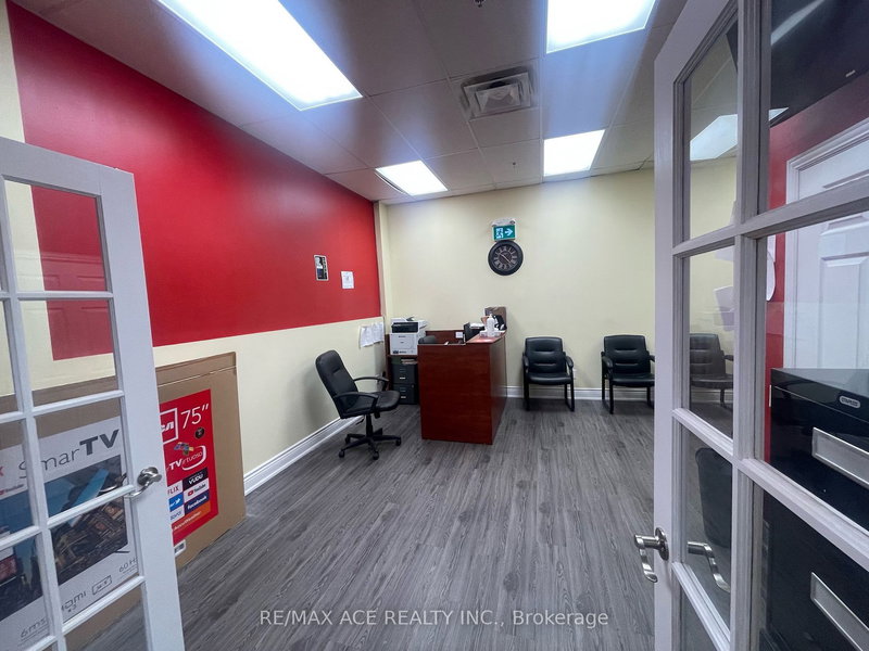 D201 - 69 Lebovic Ave, Toronto, M1L 0H2 | Image 2