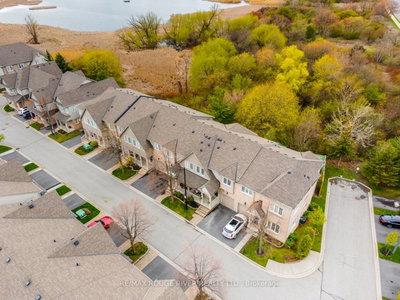 Townhouse sold at 20-1100 Begley Street, Pickering, Ontario, L1W 4B3 - Bay Ridges - MLS: E5944752