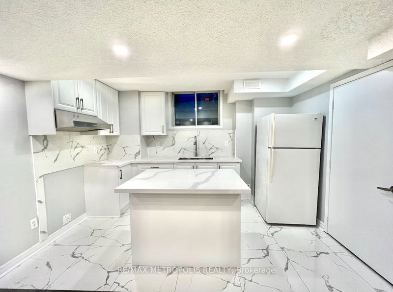 Bsmt - 312 Mclevin Ave, Toronto, M1B 6C4 | Image 2