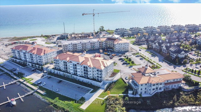 124 - 50 Lakebreeze Drive