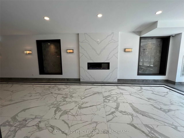 208 - 255 Bamburgh Circle