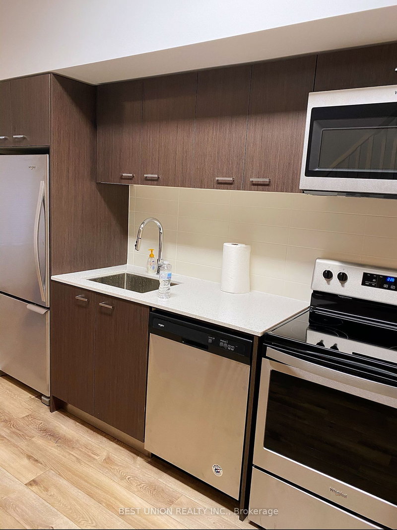 131 - 20 Echo Pt, Toronto, M1W 0A7 | Image 3