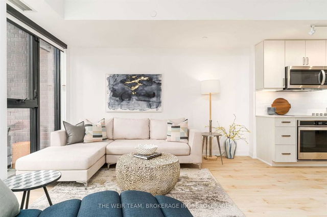 Th 103 - 2799 Kingston Road