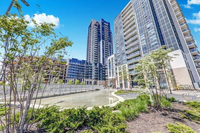 601 - 30 Meadowglen Place