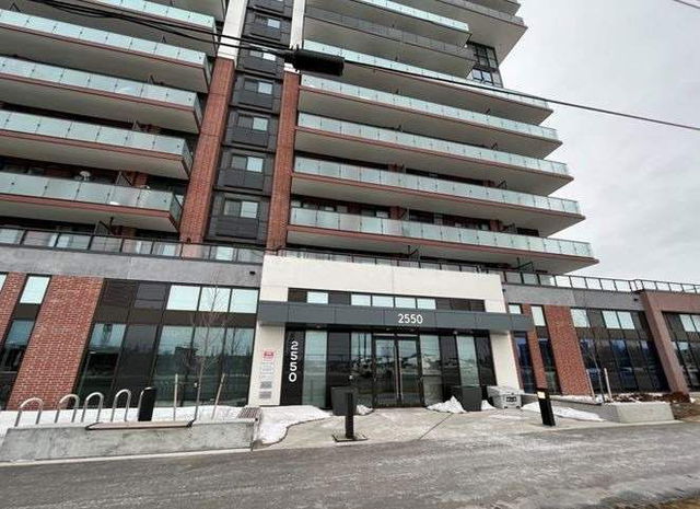 1804 - 2550 Simcoe Street