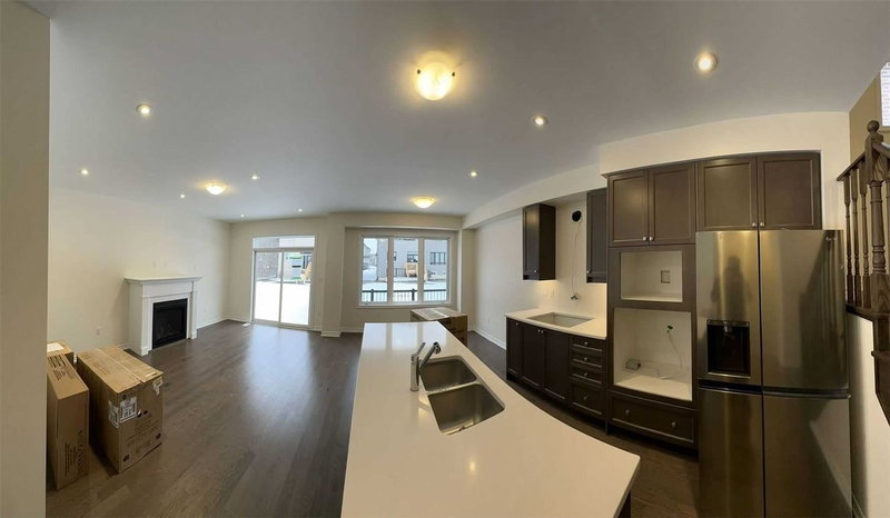 59 Mountainside Cres, Whitby, L1R 0P4 | Image 3