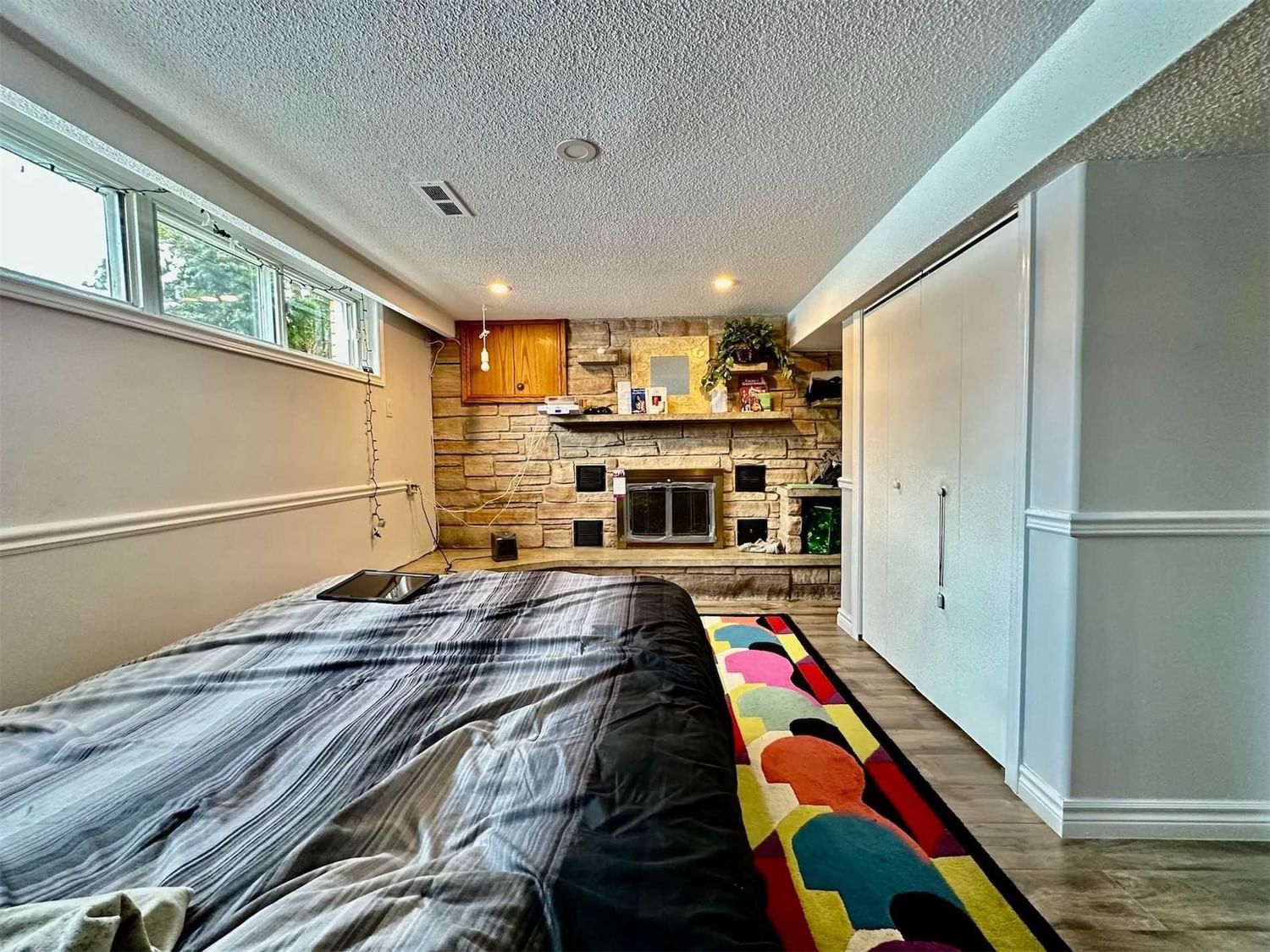 Listing Image 16