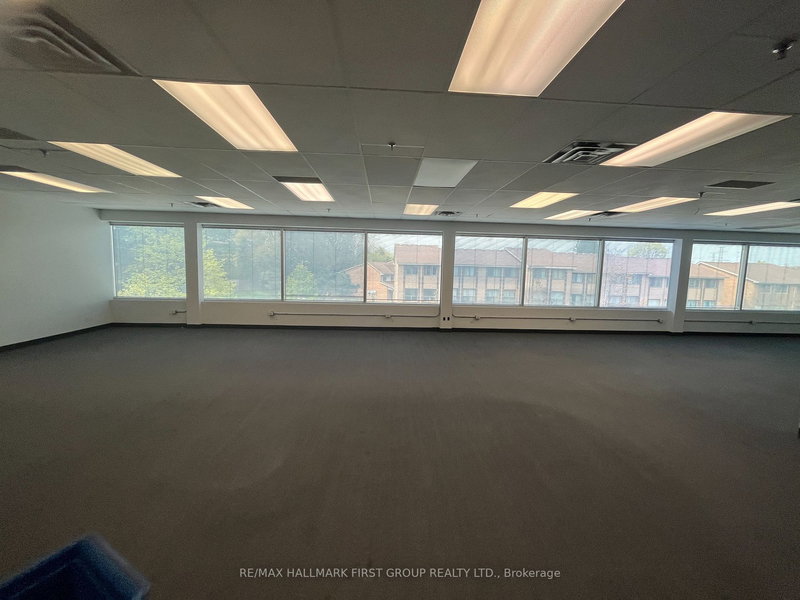 306 - 1550 Kingston Rd, Pickering, L1V 1C3 | Image 3