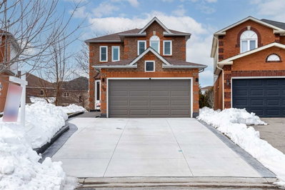 Detached House sold at 90 Oke Road, Clarington, Ontario, L1E 2V2 - Courtice - MLS: E5967677