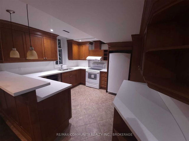 Bsmt - 19 Trefoil Court