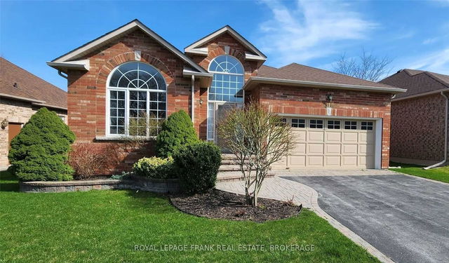 316 Waterbury Crescent