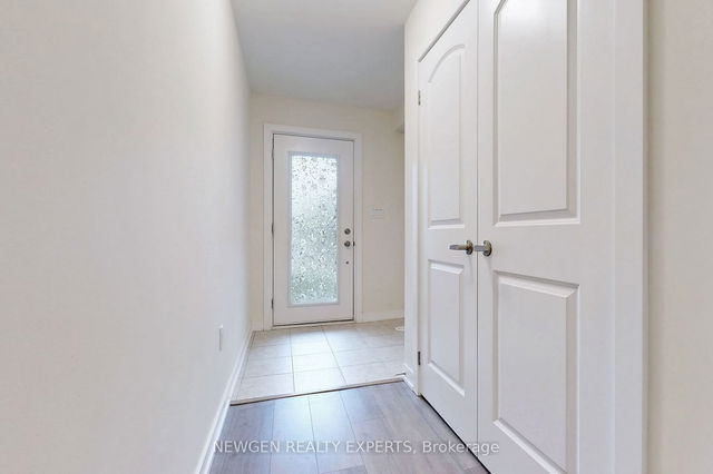 4 - 250 Finch Avenue