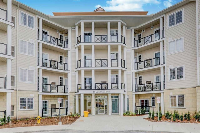 325 - 50 Lakebreeze Drive