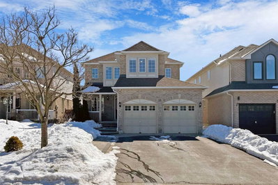 Detached House sold at 35 Weldon Street, Whitby, Ontario, L1R 2T5 - Rolling Acres - MLS: E5973805