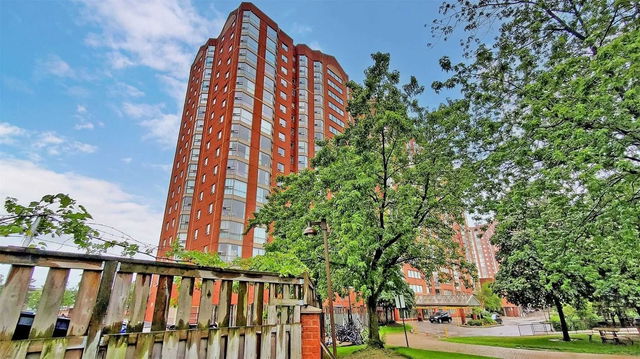 1109 - 2466 Eglinton Avenue