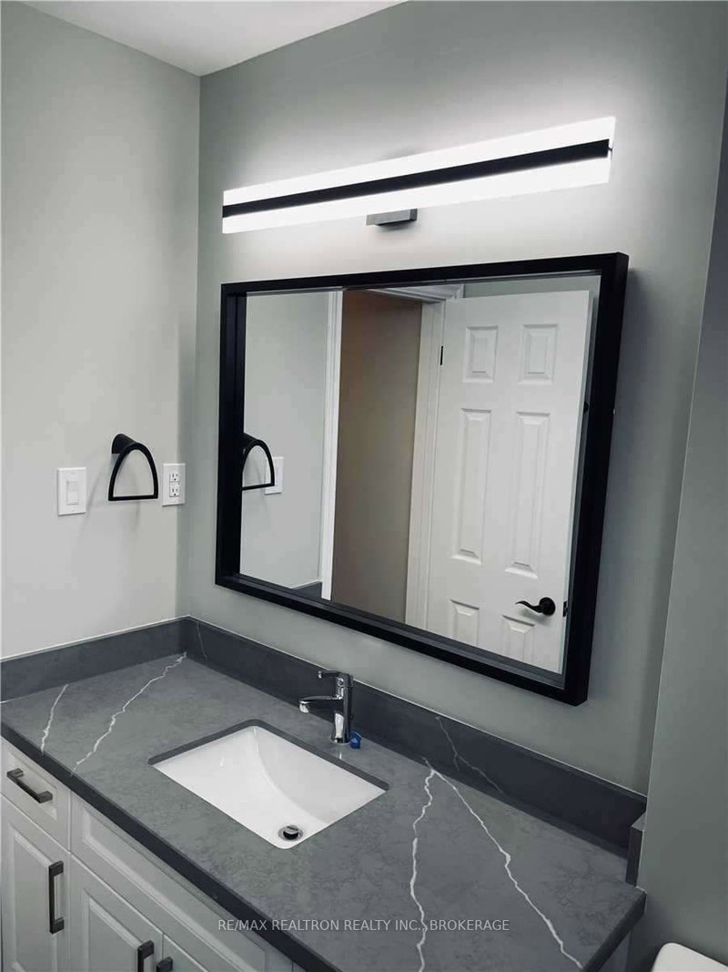 580 Digby Ave, Oshawa, L1G 1W6 | Image 2