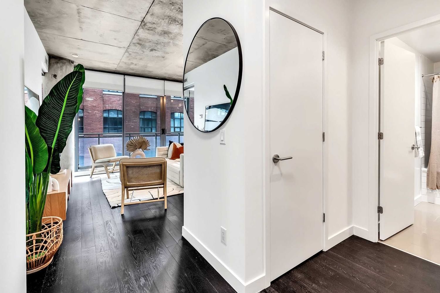 Condo sold at 410-90 Broadview Avenue, Toronto, South Riverdale, M4M 3H3 - MLS: E5977445
