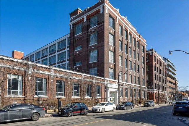 210B - 245 Carlaw Avenue