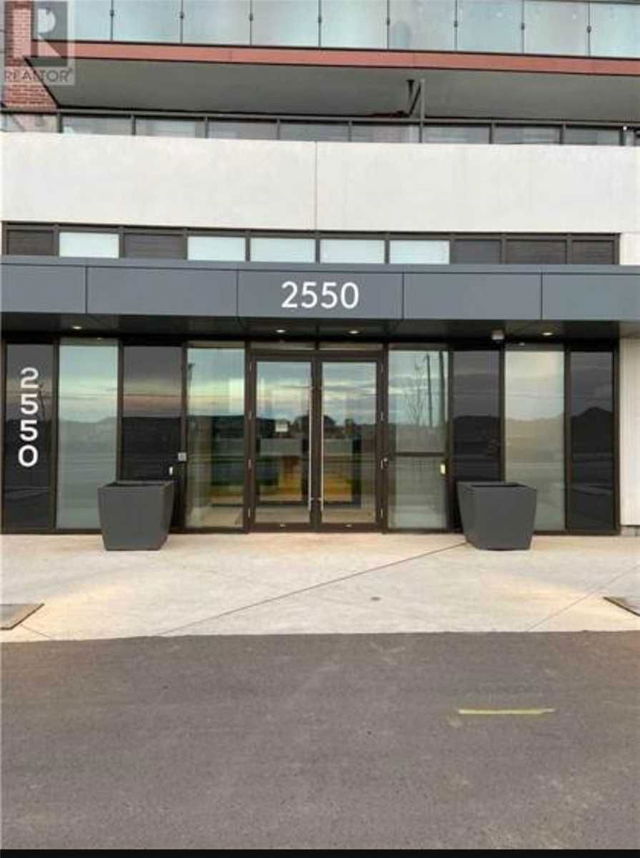 1916 - 2550 Simcoe Street