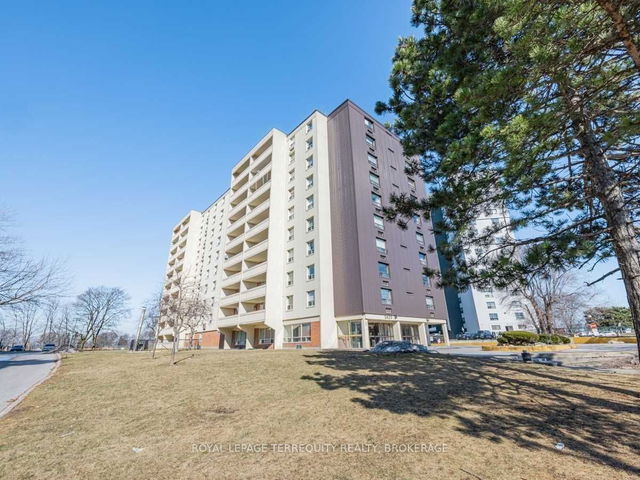 805 - 3420 Eglinton Avenue