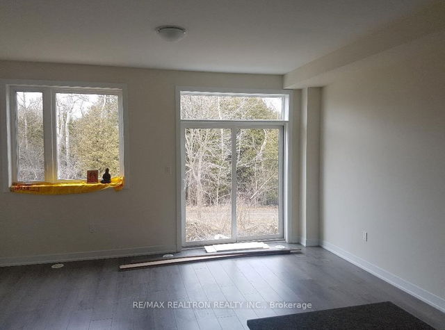 35 - 250 Finch Avenue