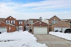 14 Holmbush Crescent